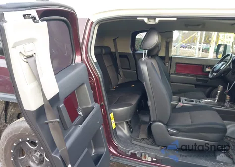 2007 Toyota Fj Cruiser z USA, uszkodzony, nr VIN JTEBU11F67001832